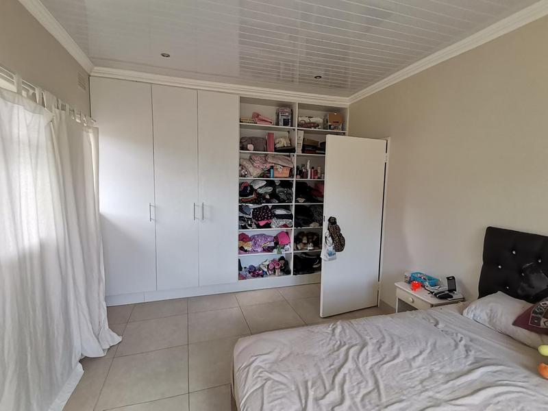 To Let 3 Bedroom Property for Rent in Oostersee Western Cape